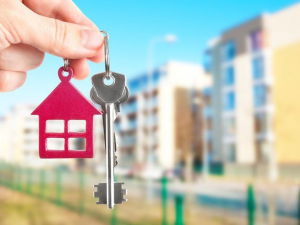 Родина рятувальника з Енергодара першою отримала квартиру у Запоріжжі за програмою «єОселя»