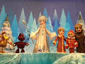 У запорізькому театрі ляльок почнуться зимові свята - що покажуть у грудні