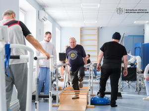 Від реанімації до перших кроків:  як у Запорізькій області повертають людей до життя (фото, відео)