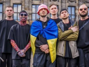 Заклики про допомогу, побажання миру та синьо-жовті прапори: як Україну підтримували на конкурсі "Євробачення-2022"
