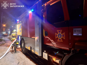 У Запоріжжі сім'я з дітьми врятувалися під час пожежі у приватному будинку