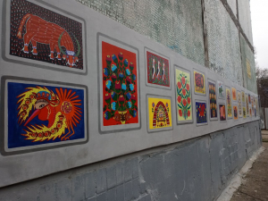 На запорізькій багатоповерхівці стало ще більше фантастичних звірів - фото