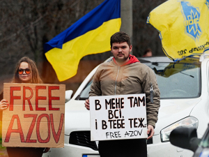 "Наш біль і наша надія" - у Запоріжжі провели автопробіг та акцію на підтримку військовополонених (фото)