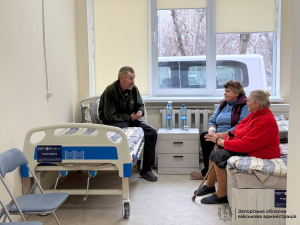  Інклюзивний простір для евакуйованих та постраждалих від війни – у Запоріжжі запрацював центр підтримки (фото)