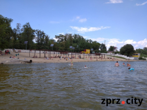 Чи планують відкривати в Запоріжжі пляжний сезон - роз'яснення від влади