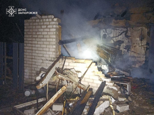 Російські удари по Запорізькому району: є загиблий і поранені,  фото: ДСНС України у Запорізькій області 