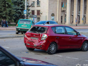 Як виглядають місця ранкових ракетних ударів по Запоріжжю - фото