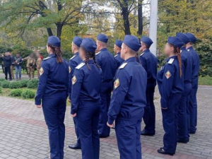 В Мелітополі окупанти мілітарізують дітей