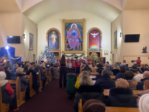 Святкова музика та колядки - у запорізькому соборі відбувся концерт камерного хору (фото)