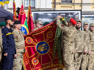 Запорізьку артилерійську бригаду нагородили почесною відзнакою - фото