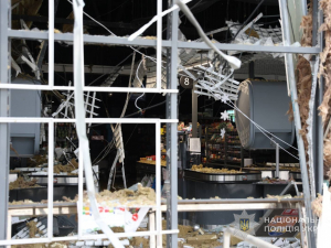 Шестирічна дитина, рятувальник, поліцейський - що відомо про ранкову атаку на Запоріжжя та стан постраждалих (фото)