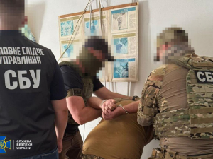 Загрожує довічне ув’язнення – у Запоріжжі затримали зрадника, який працював на окупантів (фото)