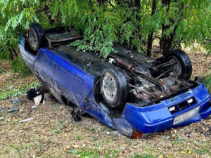 У Запоріжжі перекинувся автомобіль з п'яним водієм - які наслідки, фото