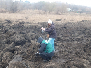 У Запоріжжі на місці російської атаки у приватному секторі працюють екологи - подробиці