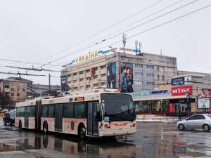 У Запоріжжі прибрали незаконні МАФи напроти ТЦ "Україна" - подробиці