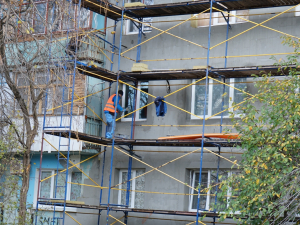 Як просувається відбудова запорізьких багатоповерхівок та хто платитиме за тепло - подробиці від влади