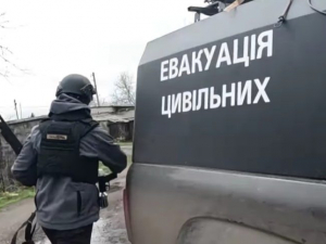 З прифронтових територій Запорізької області евакуювали 95-річного чоловіка та ще двох людей