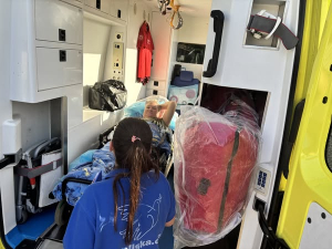 Прикута до ліжка і самотності - волонтери евакуювали 72-річну жительку Нікополя до Запоріжжя