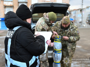 Ракета на продаж і гранати вдома - на Запоріжжі затримали двох чоловіків (фото)