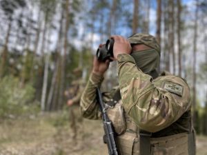 Заблукали у болотах – двоє мешканців Запоріжжя втрапили в халепу на Рівненщині (фото)