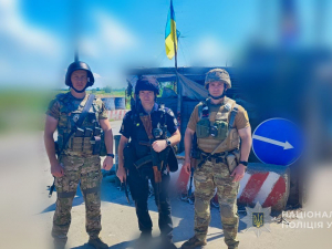 Після вибуху сів на велосипед: на Запоріжжі поліцейські врятували пораненого чоловіка