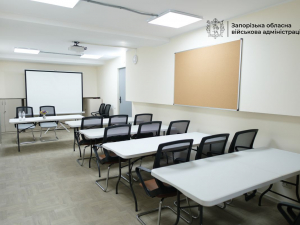 Комфортно та безпечно працювати і навчатись - у Запоріжжі відновили укриття для педагогів (фото, відео)