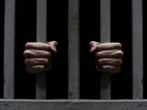 Окупанти звинуватили жительку Токмака у 39 переказах на користь ЗСУ, фото: ілюстративне 