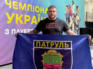 Запорізький патрульний Віктор Кокорін довів, що служба та спорт — сумісні
