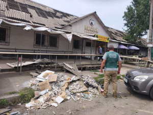 Запорізький ринок після ворожої атаки, фото Державної екологічної інспекції Південного округу