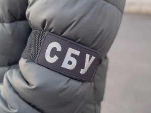 «Агенти СБУ» обібрали пенсіонерку в Запоріжжі: як поліцейським вдалося повернути заощадження (відео)