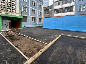 Небезпечна стінка - у спальному районі Запоріжжя відремонтували аварійну споруду (фото)