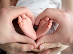 Сьогодні у Запоріжжі народилась перша у цьому році дівчинка - фото