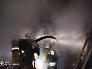 Пожежа в дев’ятиповерхівці — у Запоріжжі в будинку загорівся сміттєпровід