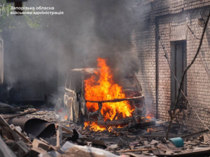 Росіяни масовано атакували Запоріжжя дронами – є руйнування та поранені (фото, відео)