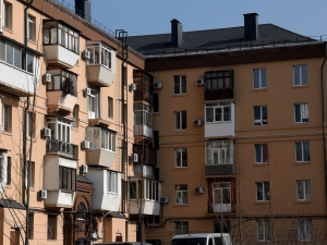 Поза строками - у центрі Запоріжжя завершили ремонт даху історичного кварталу, який зруйнувала російська ракета