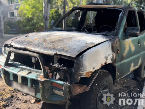 Спалювали автівки захисників - у Запоріжжі поліція затримала двох підлітків (фото, відео)