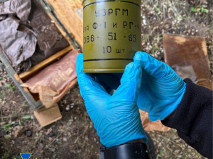 На Запоріжжі та Дніпропетровщині викрили канал незаконного збуту зброї