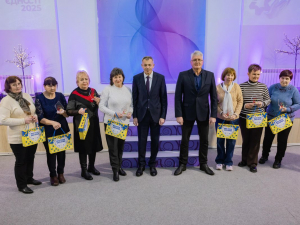 Визнання людям великого серця: Метінвест відзначив нагородами пенсіонерів-волонтерів