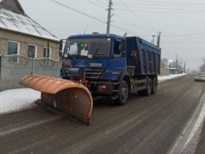 На дорогах Запорізької області працює потужна спецтехніка - фото