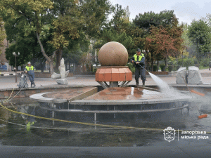 "Фонтан життя" на майдані митців. Фото Запорізької міськради.