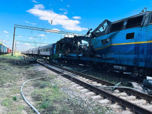 На Запоріжжі російський дрон вдарив по пасажирському поїзду 