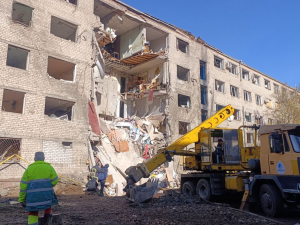 У Запоріжжі екоінспектори зафіксували масштабне забруднення території після масованого обстрілу (фото)