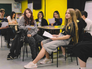 Під час інтенсиву запорізькі підлітки вчилися ухвалювати рішення та працювати в команді