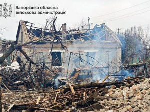 Атаки не стихають: росіяни вдарили по Запорізькому району дронами — троє людей поранено (фото)