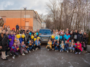 Дитячі малюнки допомагають ЗСУ – школярі з Запоріжжя влаштували благодійний аукціон