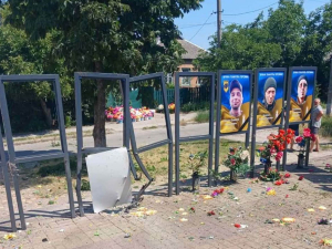 Ворог ударив по Алеї Пам'яті у Балабиному Запорізького району, фото Кушугумської громади