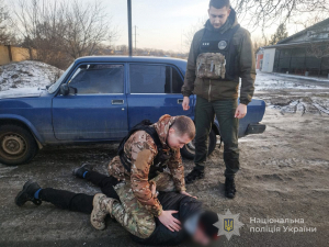 На Запоріжжі викрили наркодилера: чоловік торгував канабісом (фото)