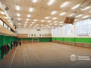 "Титан" засяяв, як новий: у Запоріжжі оновили спортзал для дітей та ветеранів (фото)