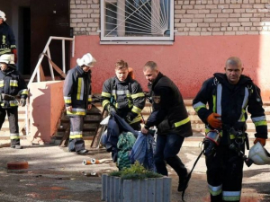 У Запоріжжі під час пожежі врятували літню жінку