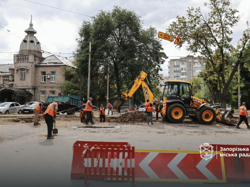 Капремонт трамвайної колії у Запоріжжі на Поштовій